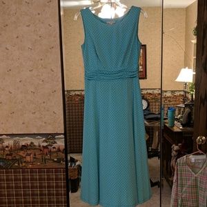 Women's dress size 6